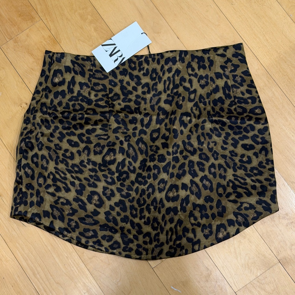 Zara NWT Leopard Animal Print Mini Skirt
